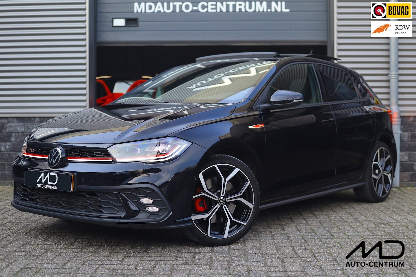 Volkswagen Polo - 2.0 TSI GTI| Pano| Keyless| Beats| Cam - AutoWereld.nl