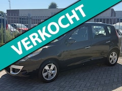 Renault Scénic - 1.4 TCE Dynamique 131PK NL AUTO NAP XENON l NAVI l CRUISE l AIRCO ECC l TREKHAAK l PDC V+A