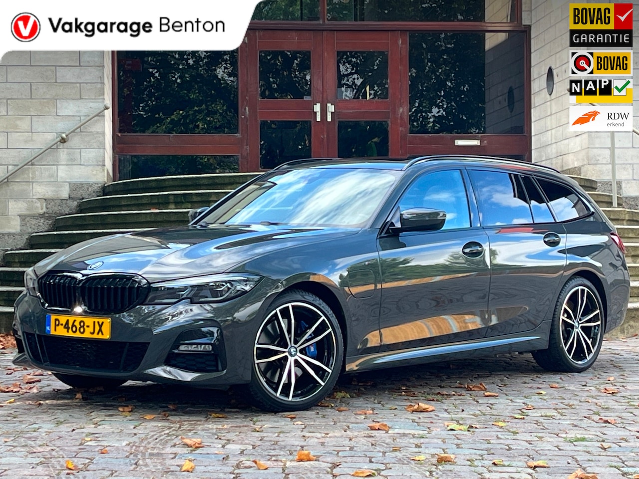 BMW 3-serie Touring - 330e M-Sport | BMW Individual | Panoramadak | HiFi System | Trekhaak | Comfort Access | Ca - AutoWereld.nl