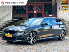 BMW 3-serie Touring - 330e M-Sport | Individual | Panoramadak | HiFi System | Trekhaak | Comfort Access | Carbon