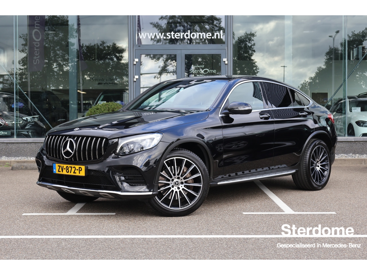 Mercedes-Benz GLC-klasse Coupé - 250 4MATIC l AMG l Burmerster l Comand l Wegklapbare trekhaak l LED adaptief l Sfeerverlic - AutoWereld.nl