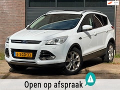 Ford Kuga - 150pk Titanium | Nieuwe APK| Trekhaak | Pano | 2.000kg trekgewicht | Stoelverwarming