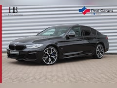 BMW 5-serie - 520i M-Sport/Schuifdak/Sfeerverl/20inch/Leder