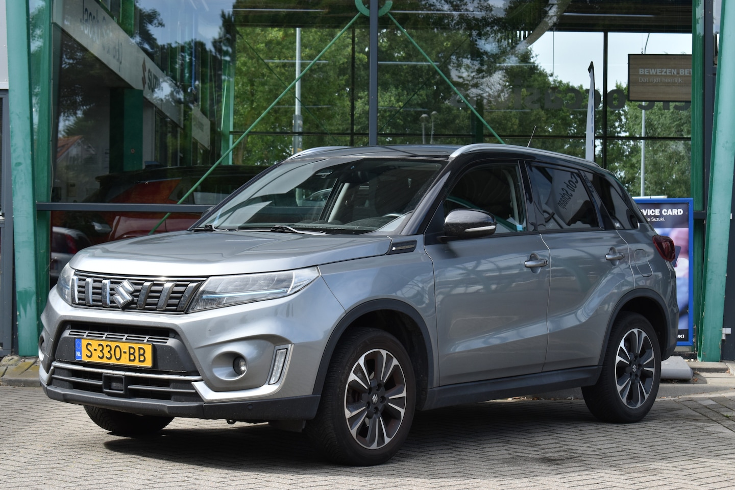 Suzuki Vitara - 1.4 Boosterjet Style Smart Hybrid Handgeschakeld 129pk | Parkeersensoren voor / achter | K - AutoWereld.nl