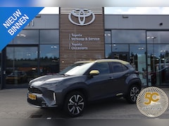 Toyota Yaris Cross - 1.5 Hybrid Launch Edition 18"LMV STOEL/STUURVERWARMING LEDER BLISS KEYLESS LED EL-ACHTERKL