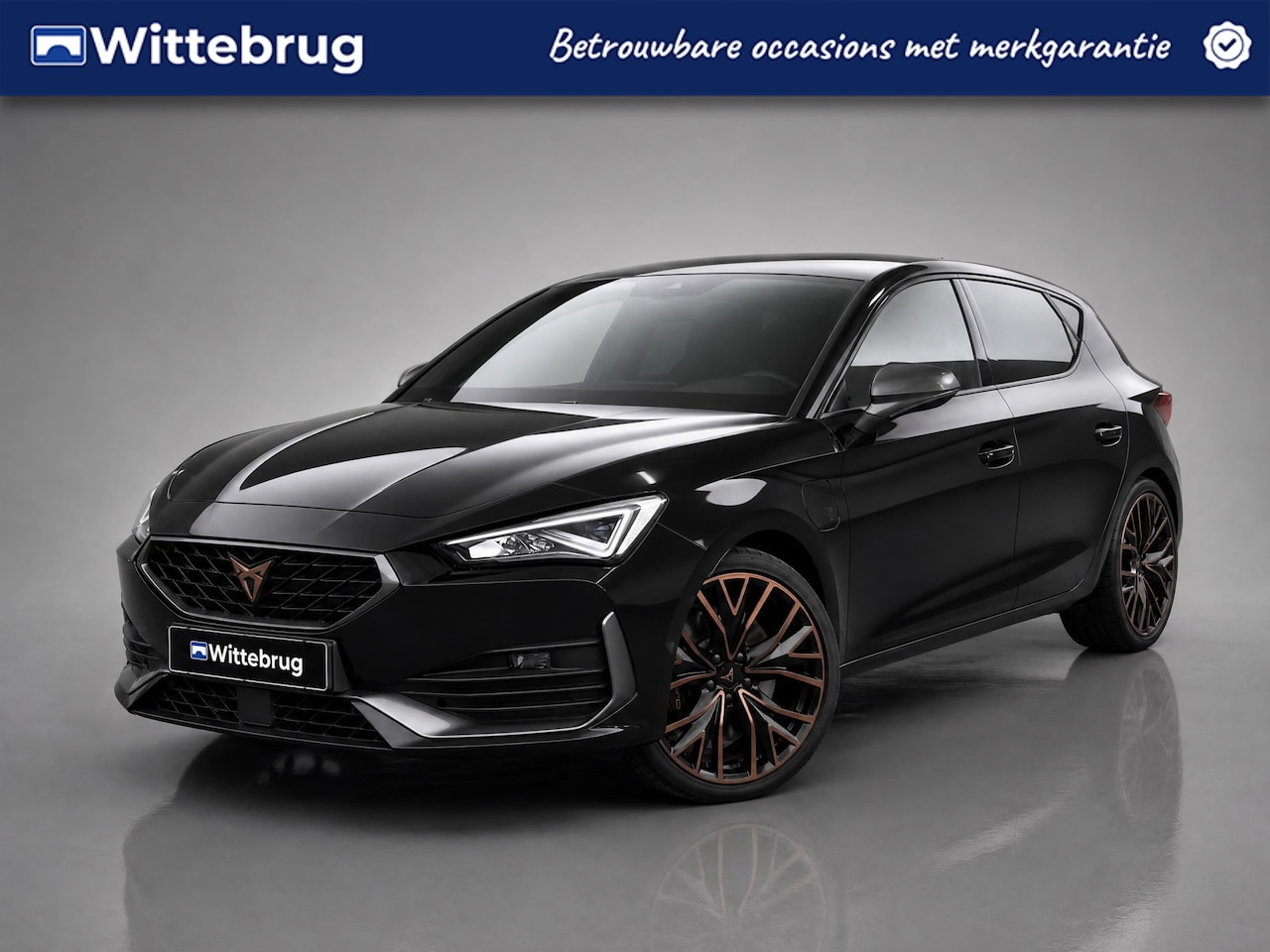 CUPRA Leon - 1.4 e-Hybrid 245pk Performance DSG Automaat / Navigatie / Full LEd / LM 19 inch / Parkeers - AutoWereld.nl