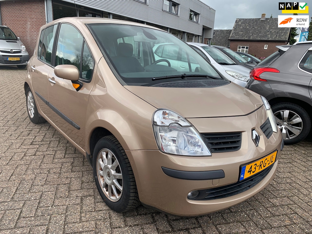Renault Modus - 1.4-16V Privilège Luxe 2005 € 1950.- 1 Jr APK Zo mee - AutoWereld.nl