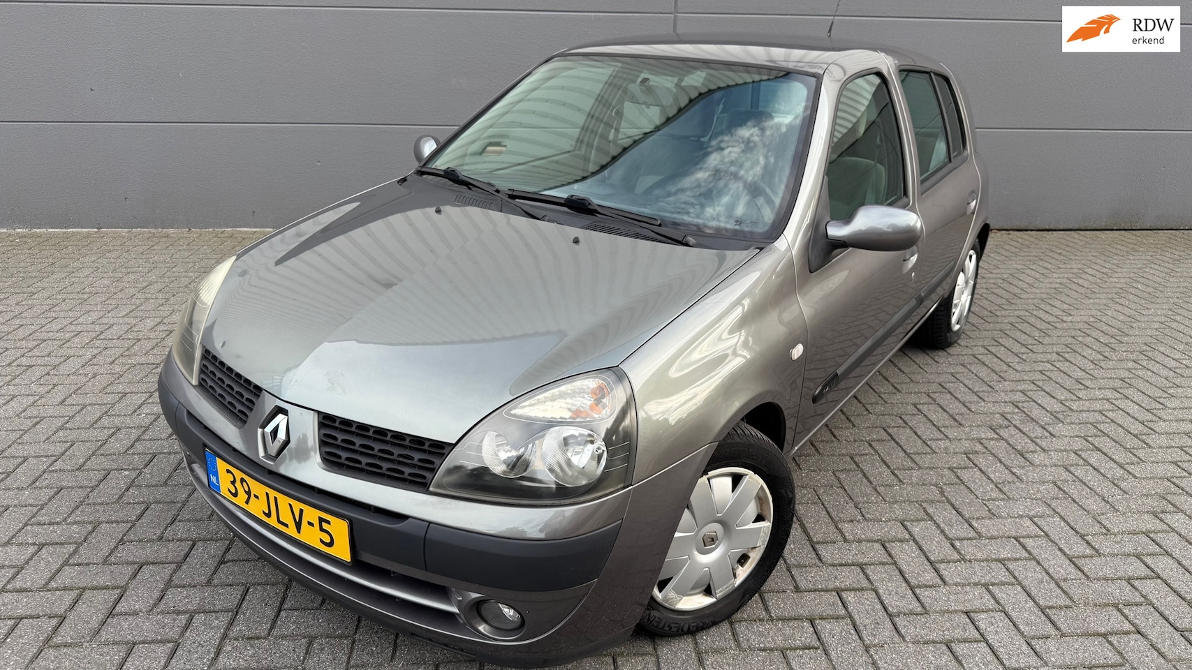 Renault Clio - 1.2-16V Authentique Quickshift 5*Automaat*Airco*NEW-APK*Elkt-Ramen - AutoWereld.nl