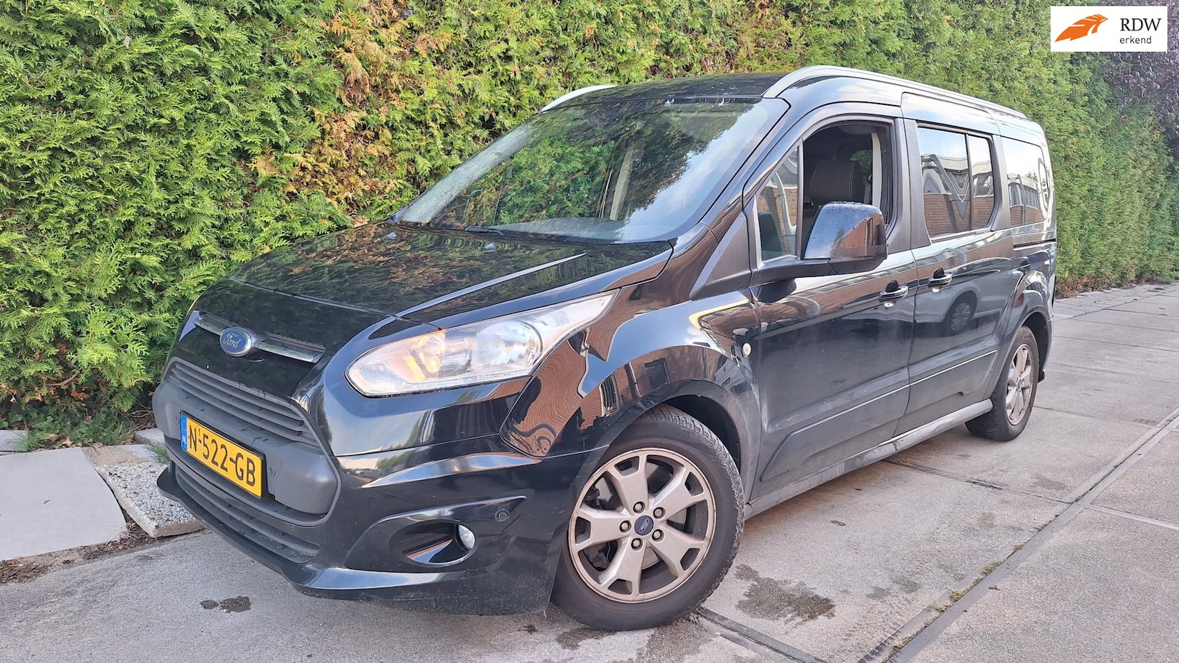 Ford Grand Tourneo Connect - 1.5 TDCi Titanium 7p. 1.5 TDCi Titanium 7p. - AutoWereld.nl