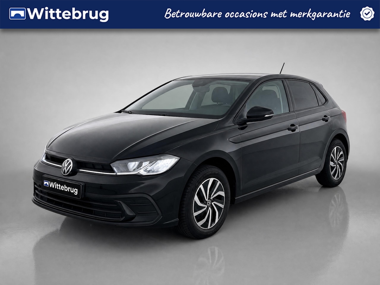 Volkswagen Polo - 1.0 TSI 95pk Life / Navigatie / LED / LM 15 inch / Parkeersensoren/ Digital cockpit - AutoWereld.nl