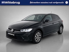 Volkswagen Polo - 1.0 TSI 95pk Life / Navigatie / LED / LM 15 inch / Parkeersensoren/ Digital cockpit