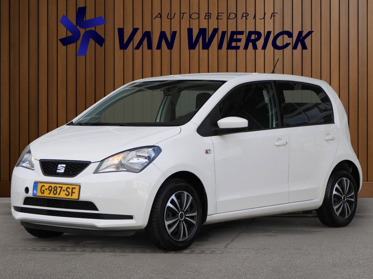 SEAT Mii - 1.0 Style 5-Deurs | Stoelverwarming | Android Auto | Airco - AutoWereld.nl