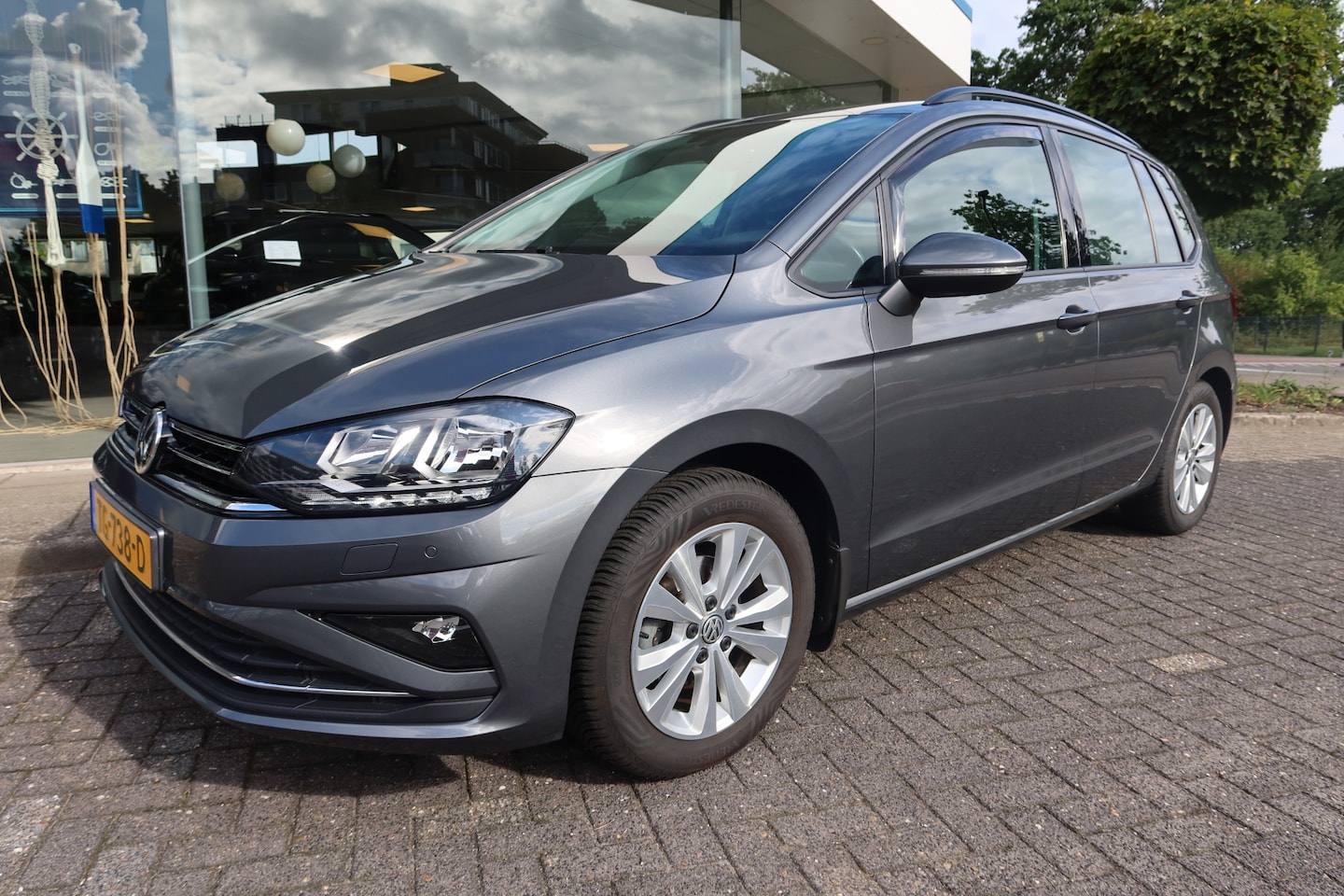 Volkswagen Golf Sportsvan - 1.0 TSI Comfortline 93dkm ! AUTOMAAT NL-AUTO - AutoWereld.nl