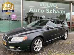 Volvo V70 - 1.6 T4 Momentum Automaat | Rijklaar incl garantie | Trekhaak Donker glas Stoelverwarming S