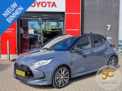 Toyota Yaris - 1.5 Hybrid 130 GR SPORT PANORAMA DAK STOEL/STUURWIELVERWARMING AD-CRUISE
