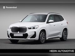 BMW iX1 - eDrive20 67 kWh M Sport Edition | Camera | Stoelverwarming | High-beam Assist | Comfort Ac