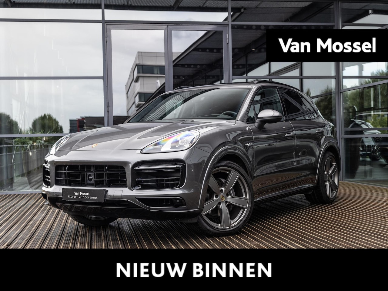 Porsche Cayenne - 3.0 E-Hybrid Platinum Edition | SPORTDESIGN | SPORTCHRONO | PASM LUCHTVERING | PANORAMA/SC - AutoWereld.nl