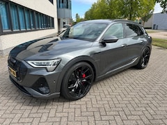 Audi e-tron - e-tron 50 q L Ed Bl S-LINE PANO CARPLAY NAP