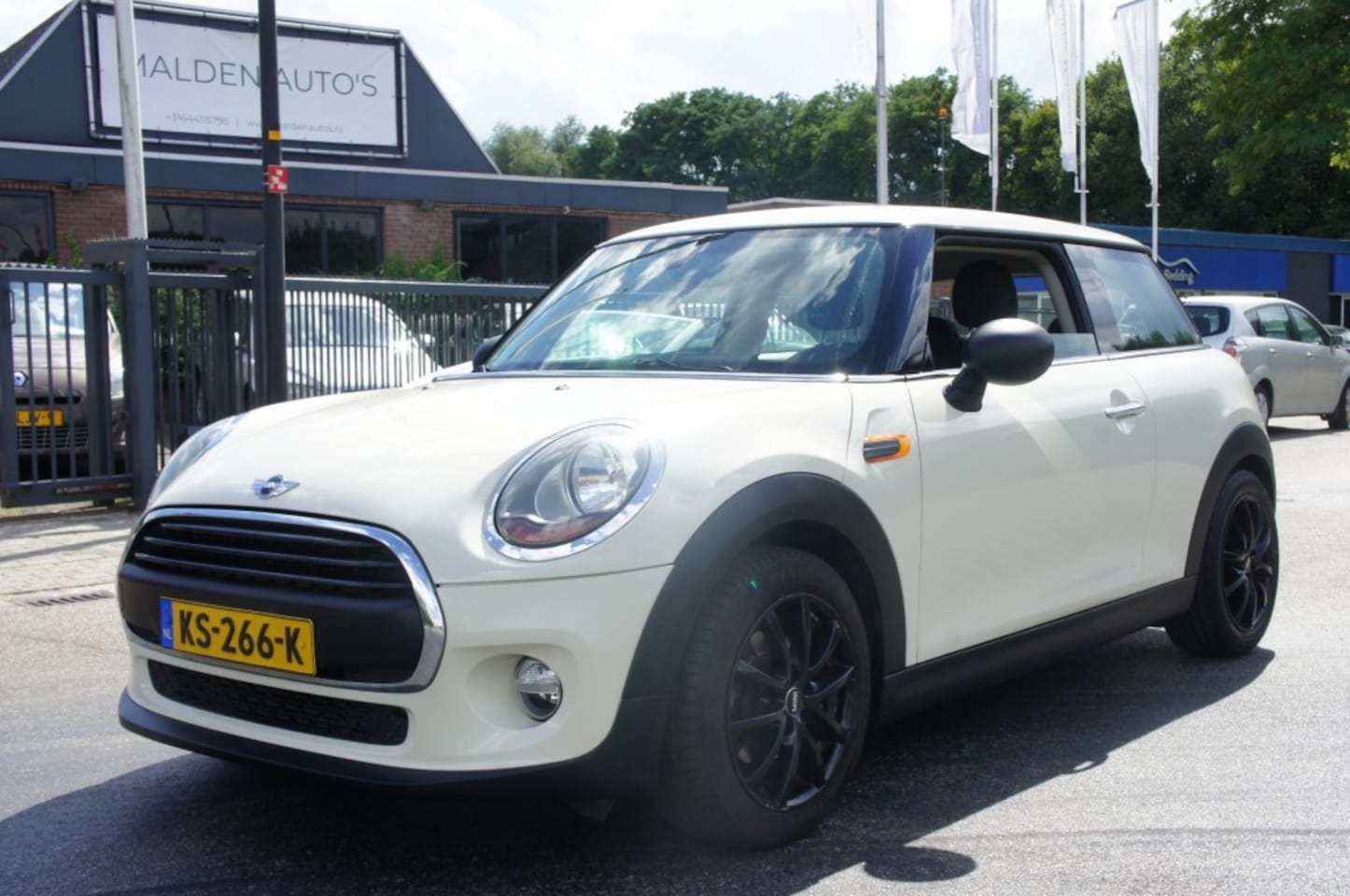 MINI One - 1.2 ONE SALT BNS. 1eEIG NAVI/CRUISE/KEYLESS START PERFECTE STAAT - AutoWereld.nl
