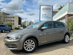 Volkswagen Golf - 1.2 TSI Lounge Trekhaak Parkeersensoren elect. inklapbare spiegels