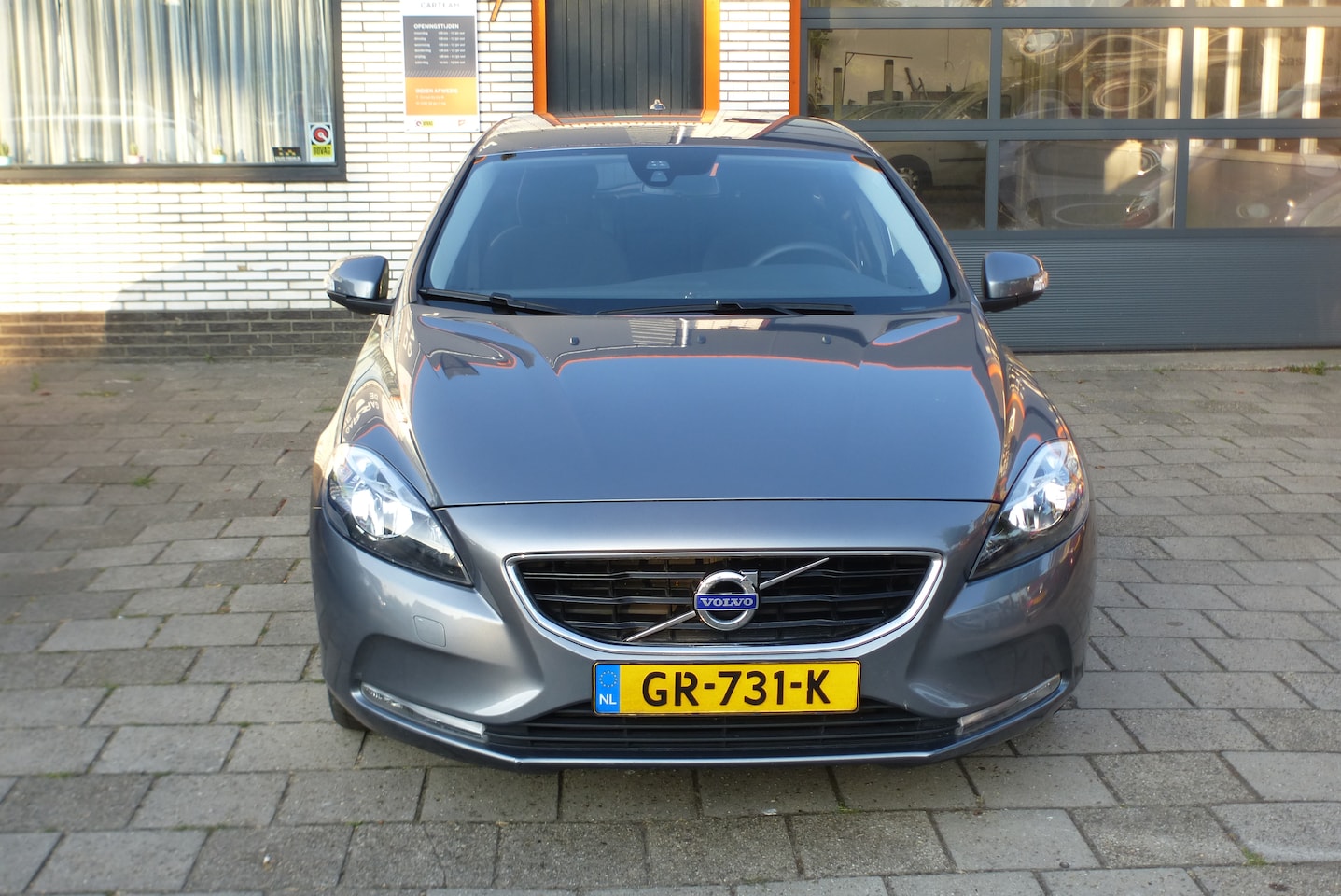 Volvo V40 - 2.0 T2 Base - AutoWereld.nl