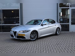 Alfa Romeo Giulia - 2.0T SUPER AUT/ORIG.NL/A.CarPlay/Ad.Cruise/StuurenStoelverw./18inch 114dkm