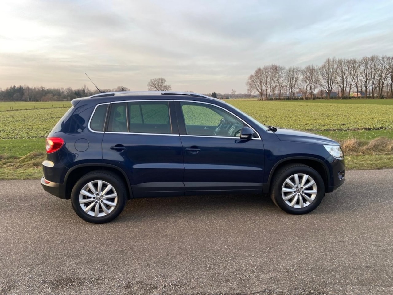 Volkswagen Tiguan - SPORTenSTYLE Donkerbruin Leer Panorama schuifkanteldak Trekhaak