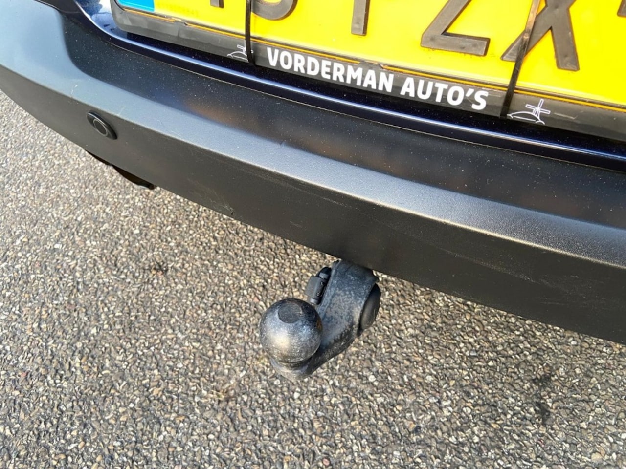 Volkswagen Tiguan - SPORTenSTYLE  Donkerbruin Leer   Panorama schuifkanteldak  Trekhaak