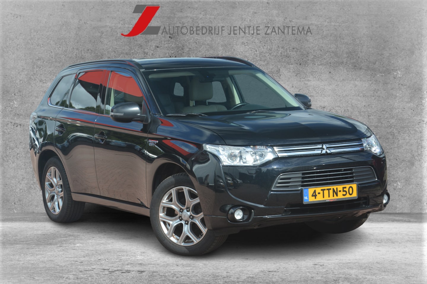 Mitsubishi Outlander - 2.0 PHEV instyle 2.0 PHEV Instyle+ - AutoWereld.nl