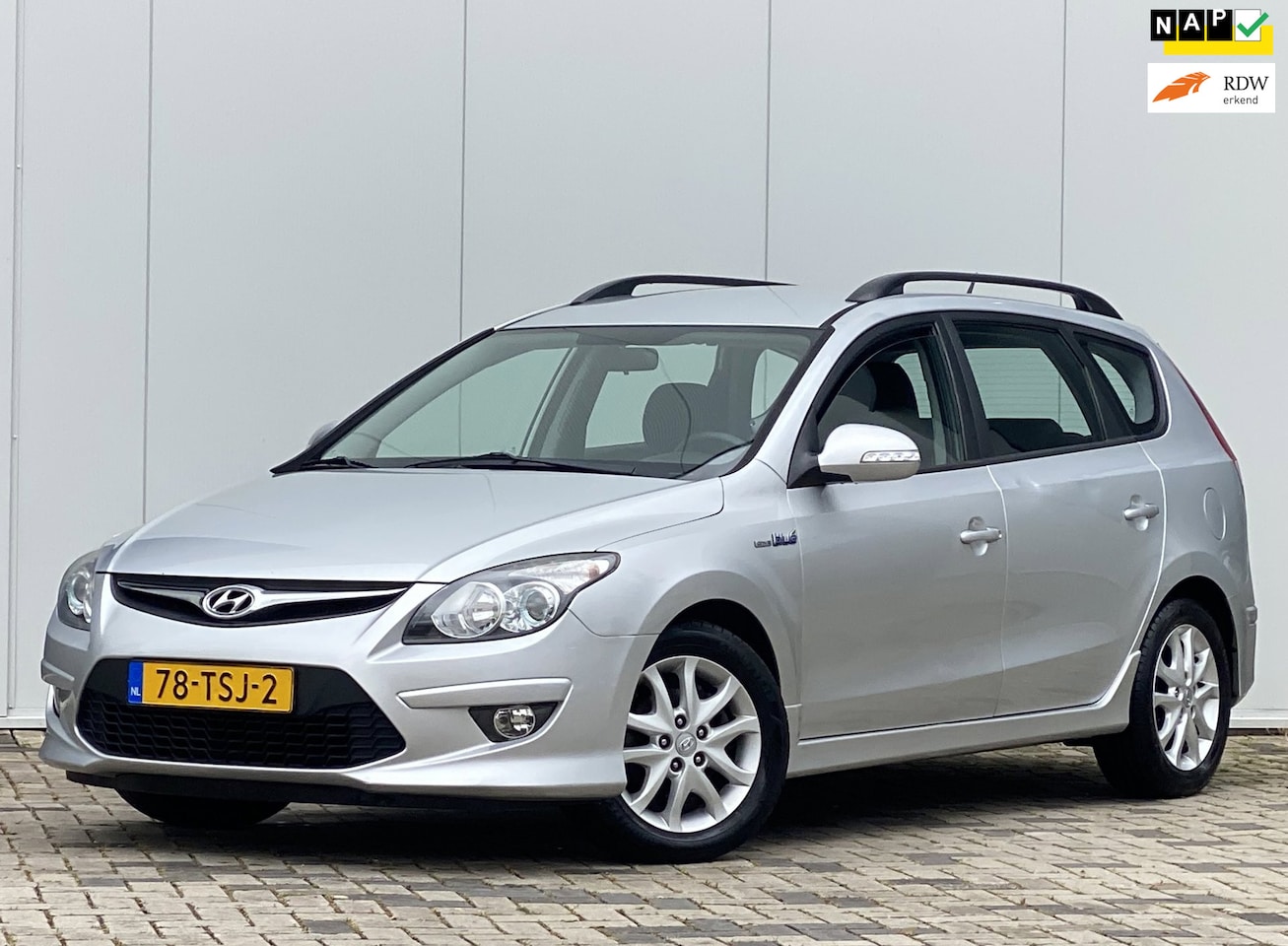 Hyundai i30 CW - 1.6i i-Motion Airco in perfect technisch staat - AutoWereld.nl