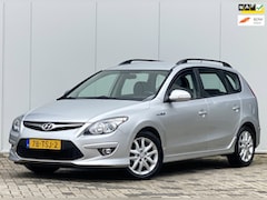 Hyundai i30 CW - 1.6i i-Motion Airco in perfect technisch staat