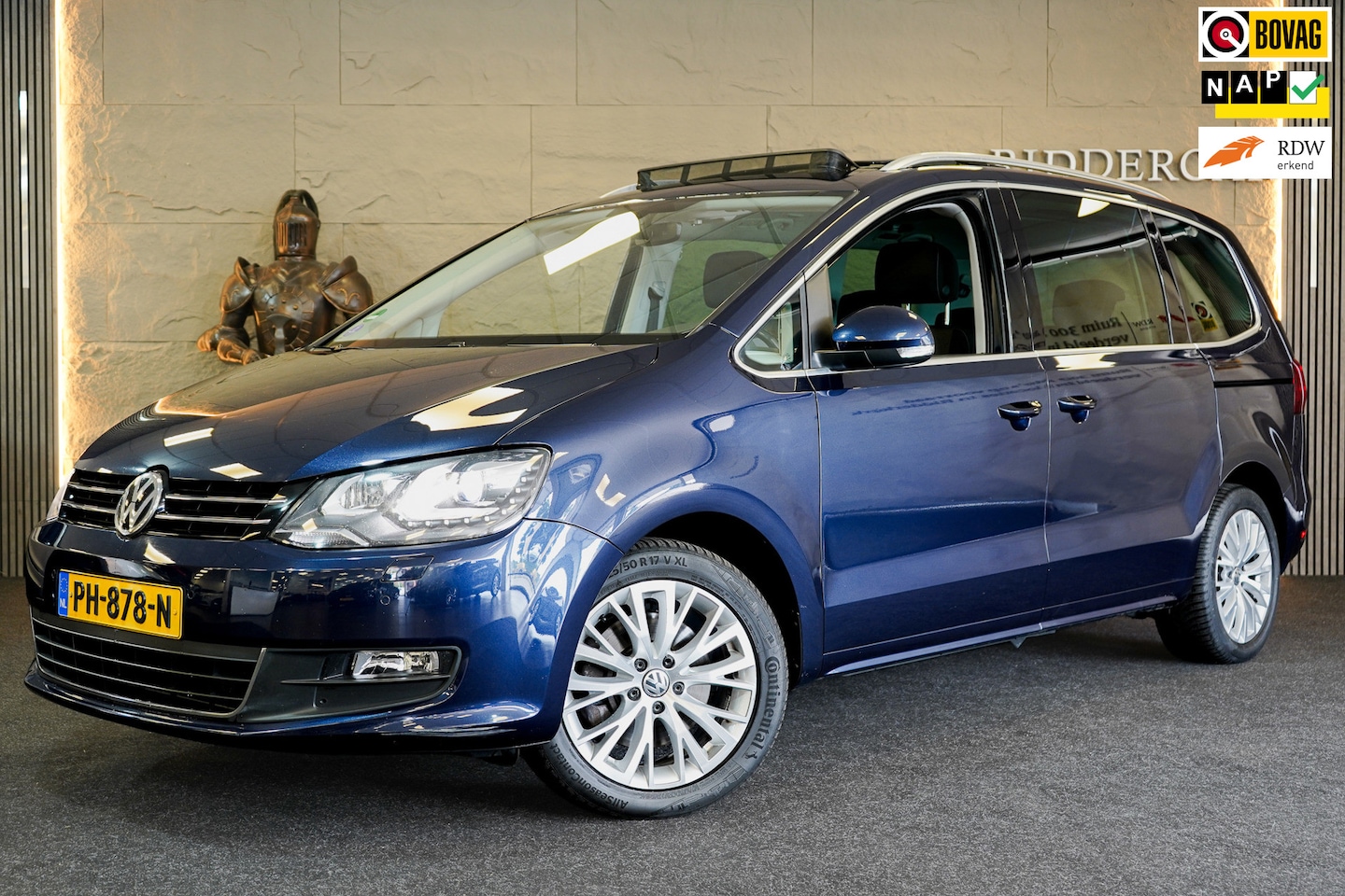 Volkswagen Sharan - 1.4 TSI Exclusive Series 7p|GARANTIE|AUTOMAAT|TREKHAAK|PANO|NAP|CRUISE|NAVI|CARPLAY - AutoWereld.nl