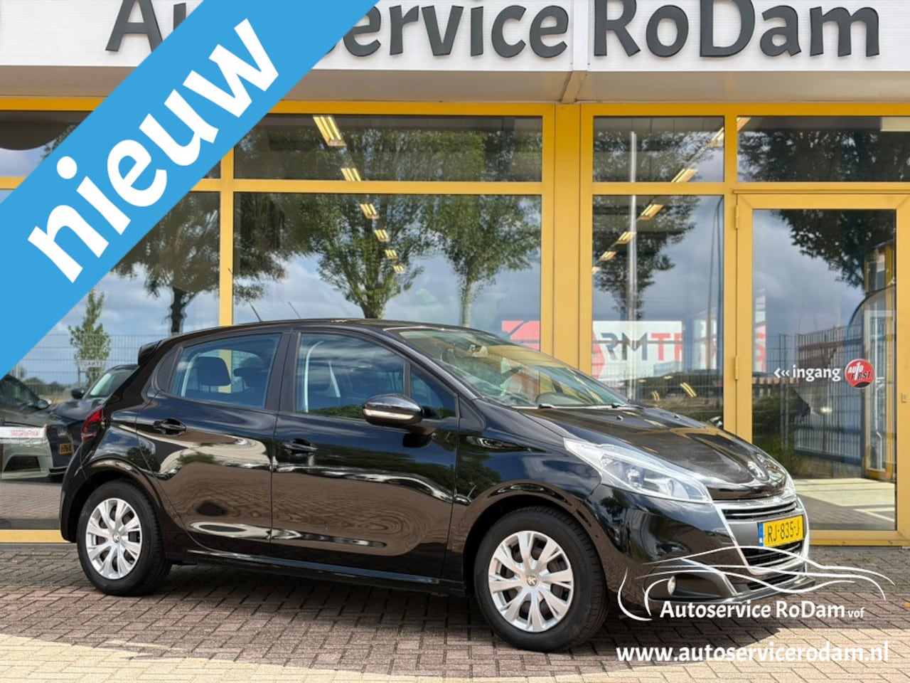 Peugeot 208 - 1.2 PureT. Blue Lion - AutoWereld.nl