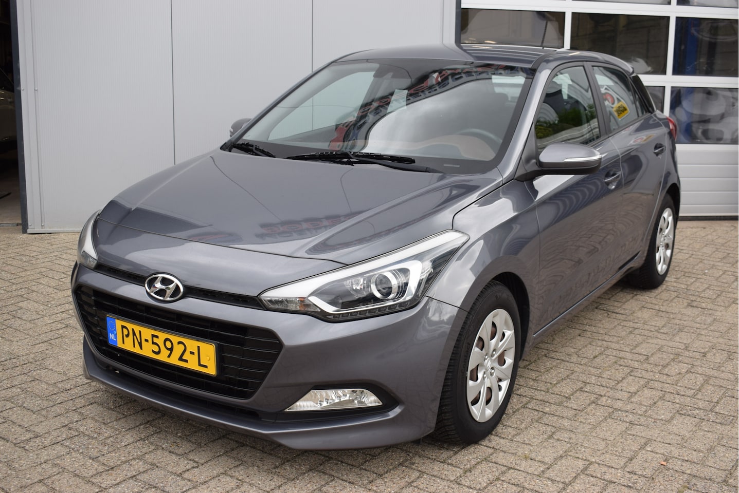 Hyundai i20 - 1.0 T-GDI Comfort 100PK | Camera | Navi | Climate Control - AutoWereld.nl