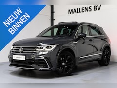 Volkswagen Tiguan - 1.5 TSI R-Line Business+ RLINE/PANO/CARPLAY/NAP/DOLFIJNGRIJS/KEYLESS