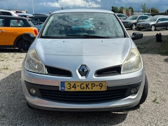 Renault Clio - 1.2-16V Special Line Airco Goed Rijdende Auto Nette Staat