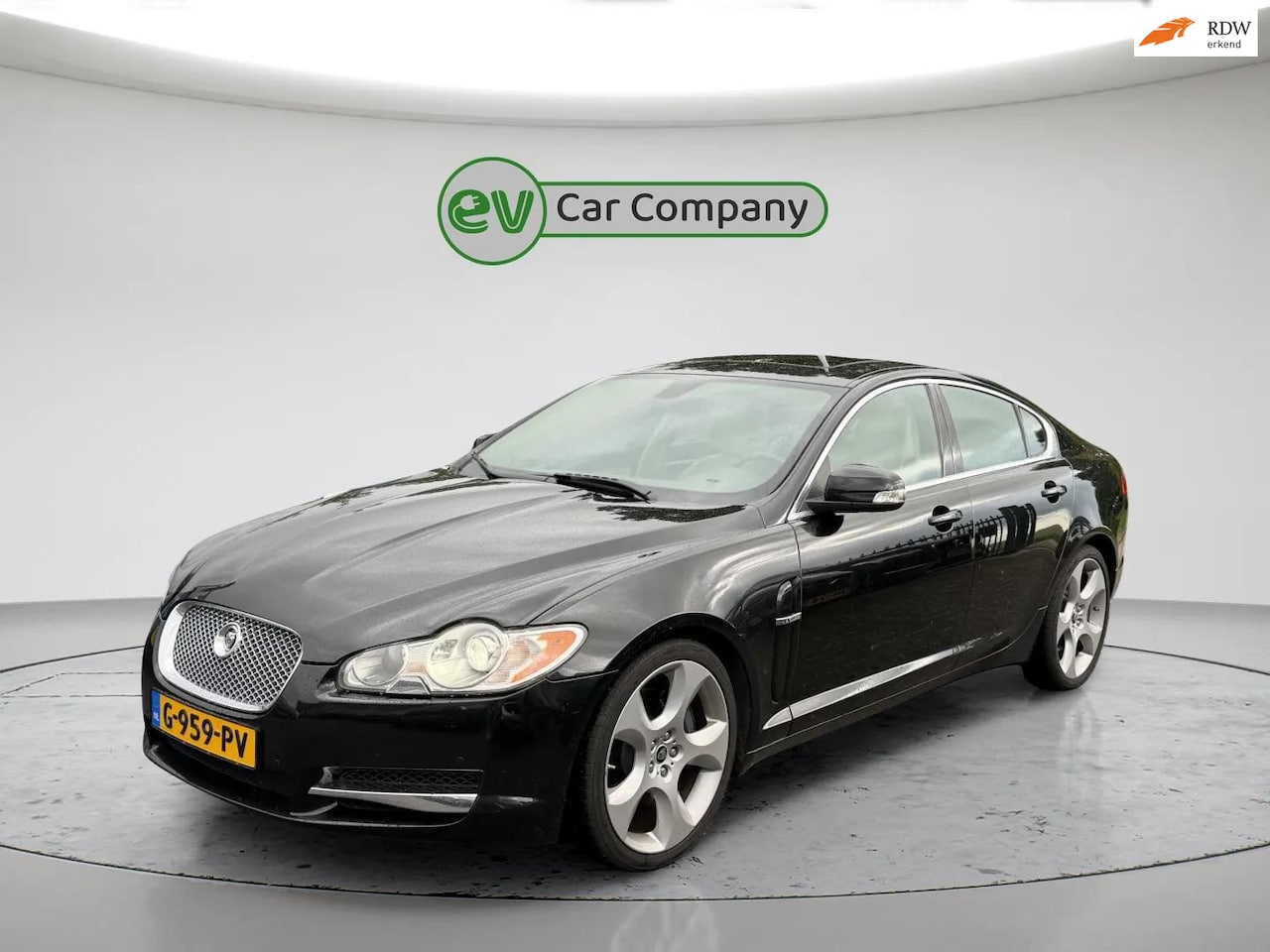 Jaguar XF - 4.2 V8 SV8 Supercharged | Bowers & Wilkins | Panoramadak | Memory Seats | Camera | Stoel s - AutoWereld.nl