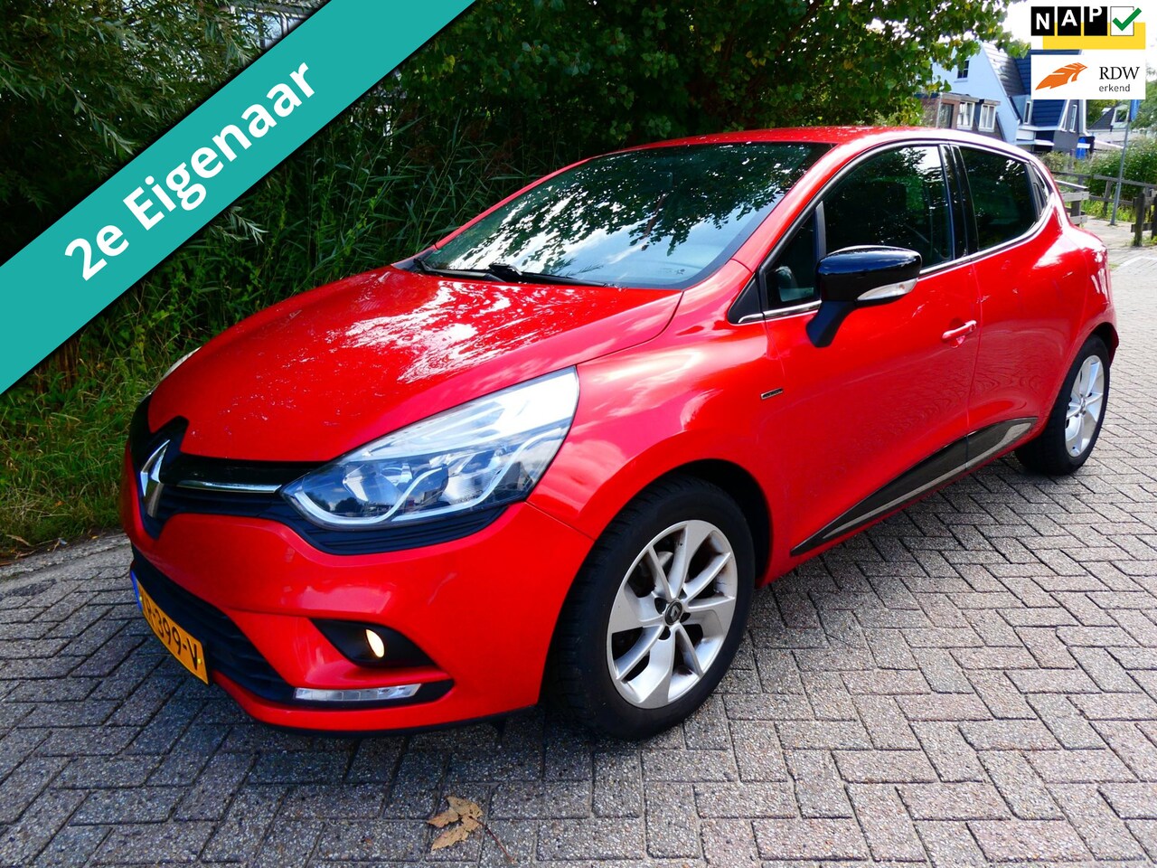 Renault Clio - 0.9 TCe 5-deurs 2e eig. Airco Cruise Navi PDC Trekhaak 1200kg. - AutoWereld.nl