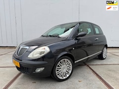 Lancia Y(psilon) - Ypsilon 1.4-16V Platino Leder - clima - lm velgen - isofix - Bose sound systeem - cruise c