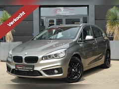 BMW 2-serie Active Tourer - 225i xDrive High Executive 232pk Navigatie/Stoelverwarming/Camera