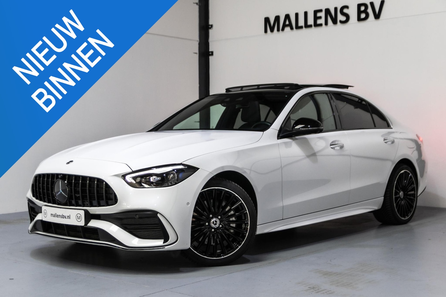 Mercedes-Benz C-klasse - 300 e AMG Line VOL/HUD/PANO/360/KEYLESS/19INCH/20DKM - AutoWereld.nl