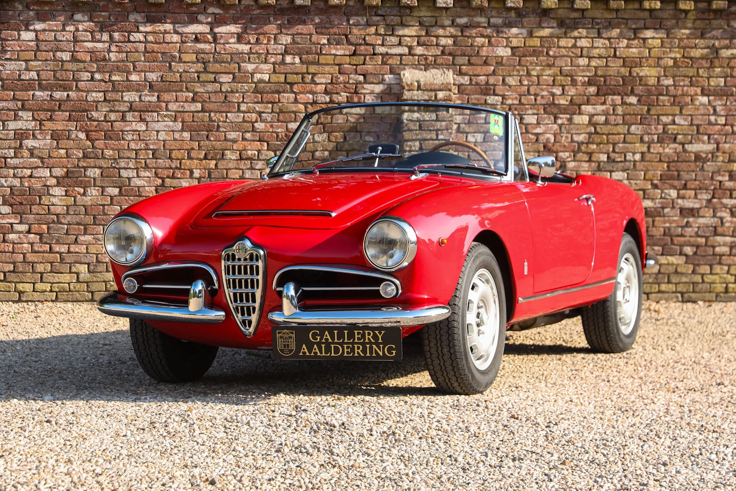 Alfa Romeo Giulia - 1600 Spider Veloce "Older restoration" "Older restoration" - It is said to have been done - AutoWereld.nl