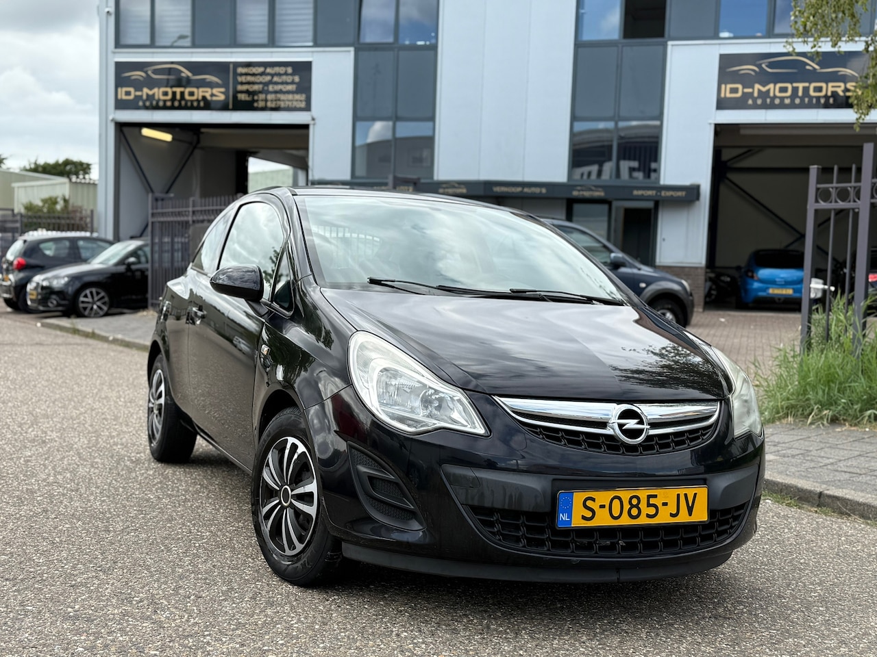Opel Corsa - 1.2-16V Cosmo Nap APK zeer nette auto - AutoWereld.nl