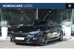 BMW 2-serie Gran Coupé - 218i M Sport Automaat / Panoramadak / Sportstoelen / Achteruitrijcamera / Comfort Access /