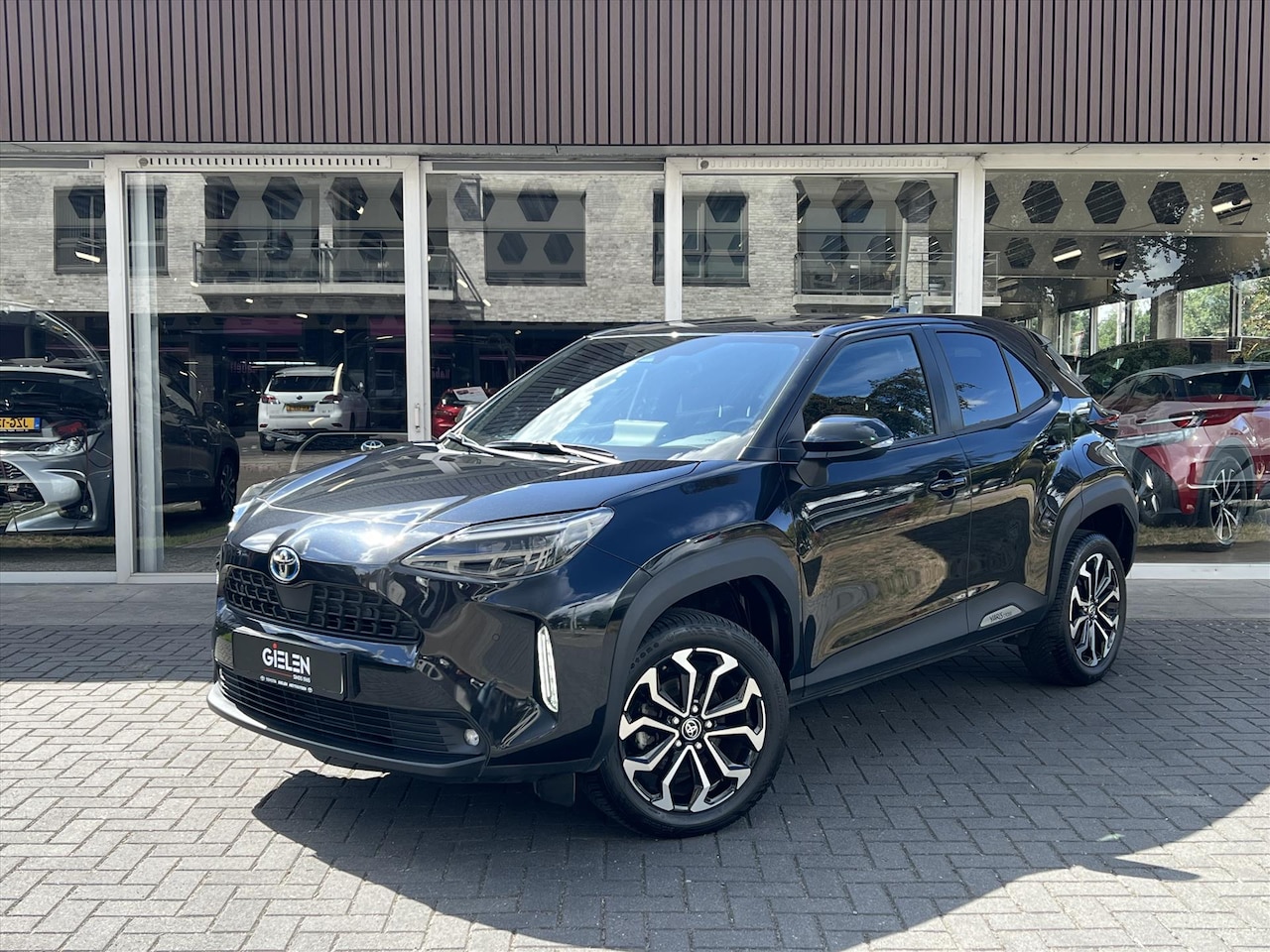 Toyota Yaris Cross - 1.5 Hybrid Dynamic Plus | Dodehoekherkenning, Parkeersensoren, Stoel + Stuurverwarming, , - AutoWereld.nl