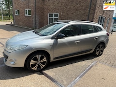Renault Mégane Estate - 1.4 TCe Bose --- VOOR SCHADE-- VOOR SCHADE