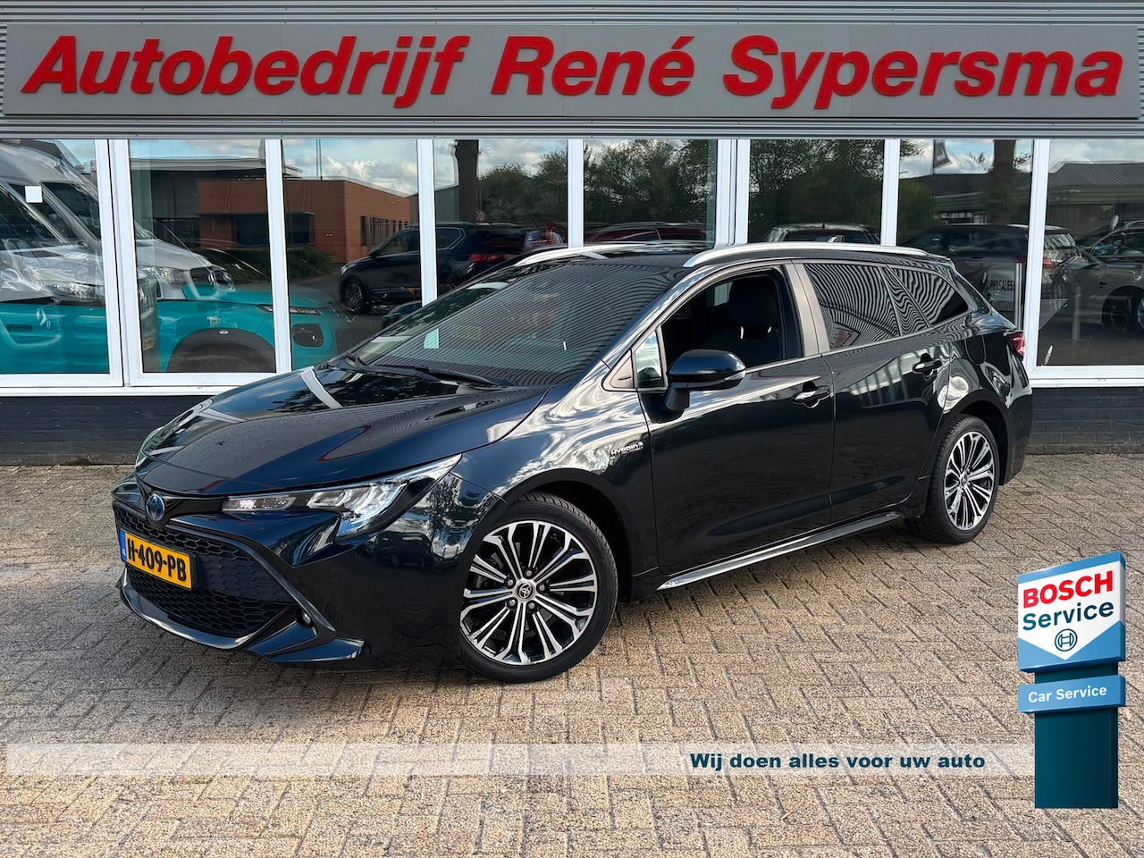 Toyota Corolla Touring Sports - 2.0 Hybrid Business Plus | Stoelverwarming | Achterruitrij Camera | Lane Assist | Bluetoot - AutoWereld.nl