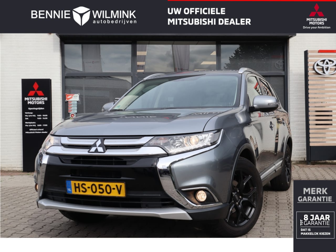 Mitsubishi Outlander - 2.0 16V CVT Business Edition Automaat | Trekhaak | 18 inch - AutoWereld.nl