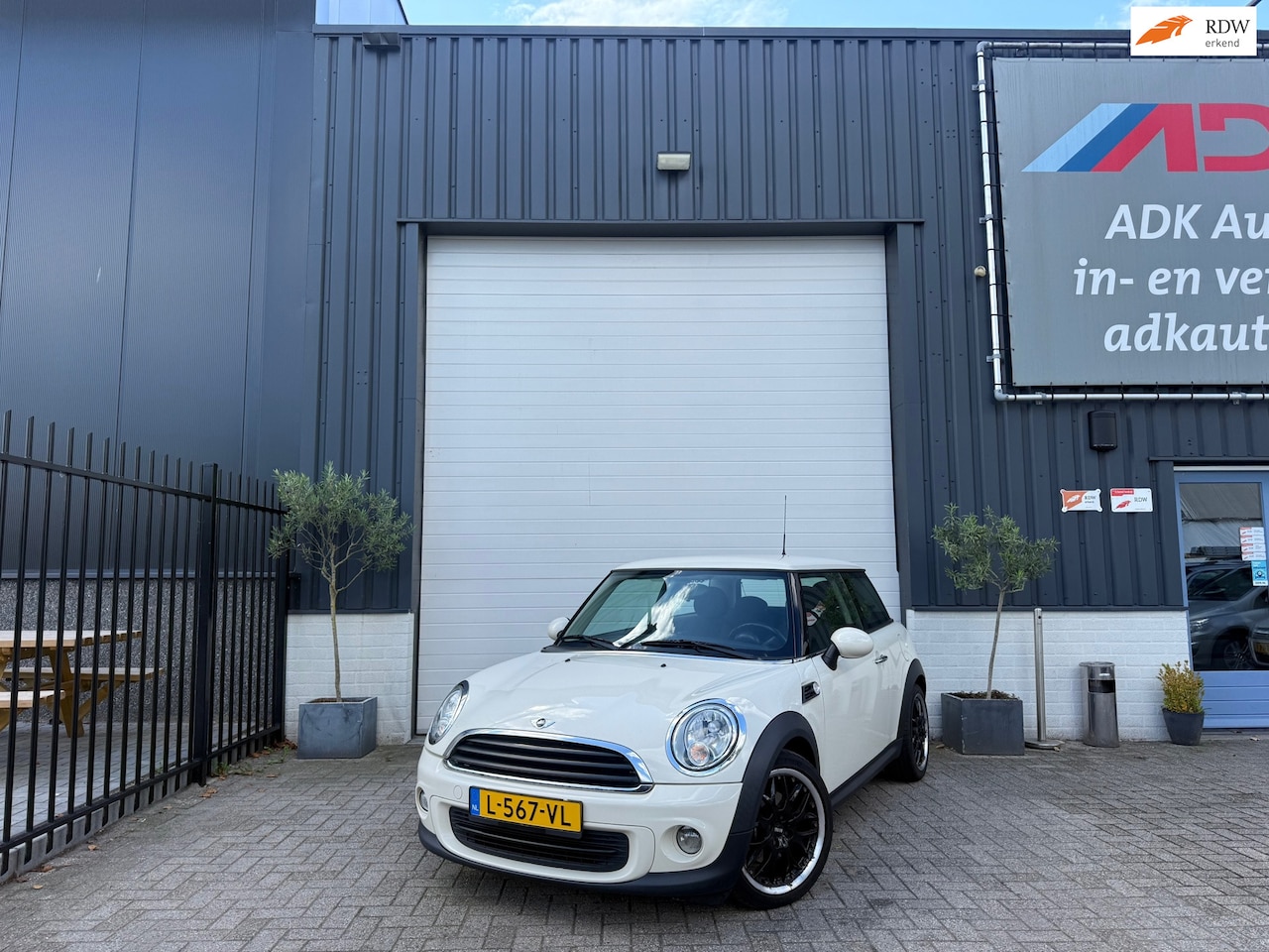 MINI 3-Deurs - 1.6 One STOELVERW/AIRCO/LM VELGEN/MOOIE AUTO - AutoWereld.nl