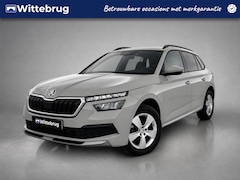 Skoda Kamiq - 1.0 TSI 110pk Sport Business / Navigatie by APP / LED / LM 16 inch / Parkeersensoren achte